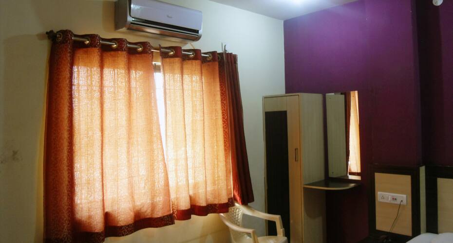 Hotel New Uday Palace, Indore 5